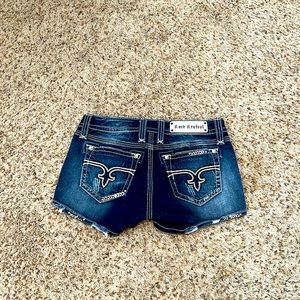 Rock Revival Erin shorts size 28